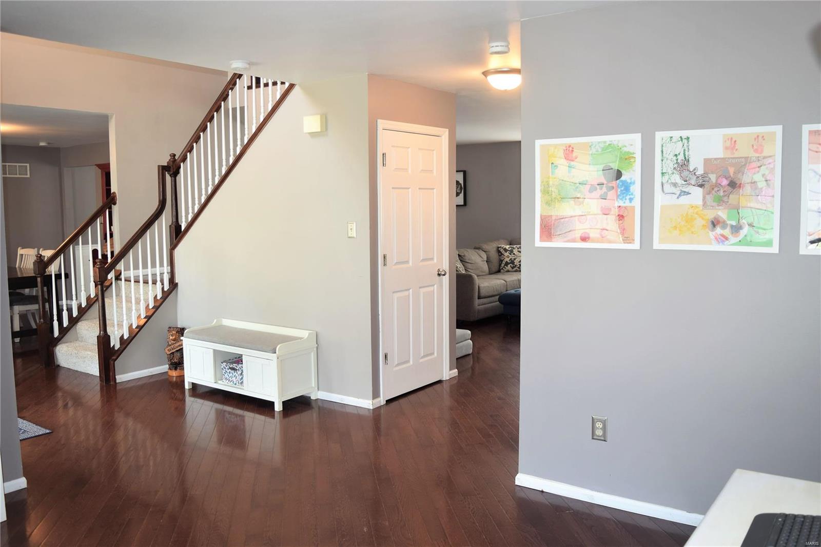 Twin Chimneys - Residential