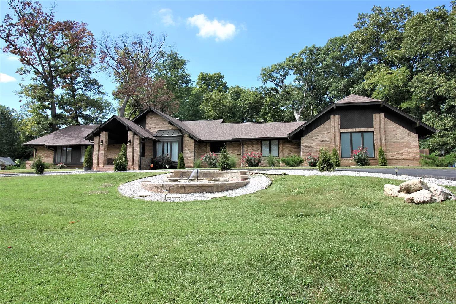 Meadowbrook Country Club Estates - Residential