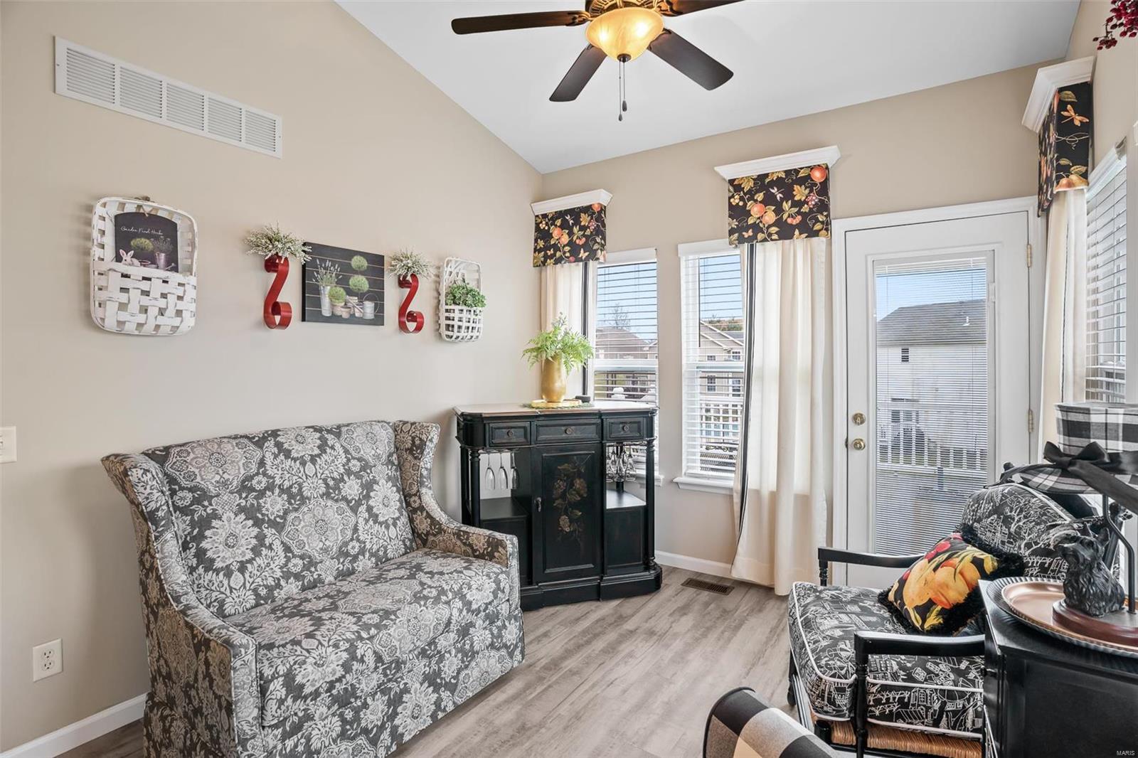 Est At Legacy Pointe #1 - Residential