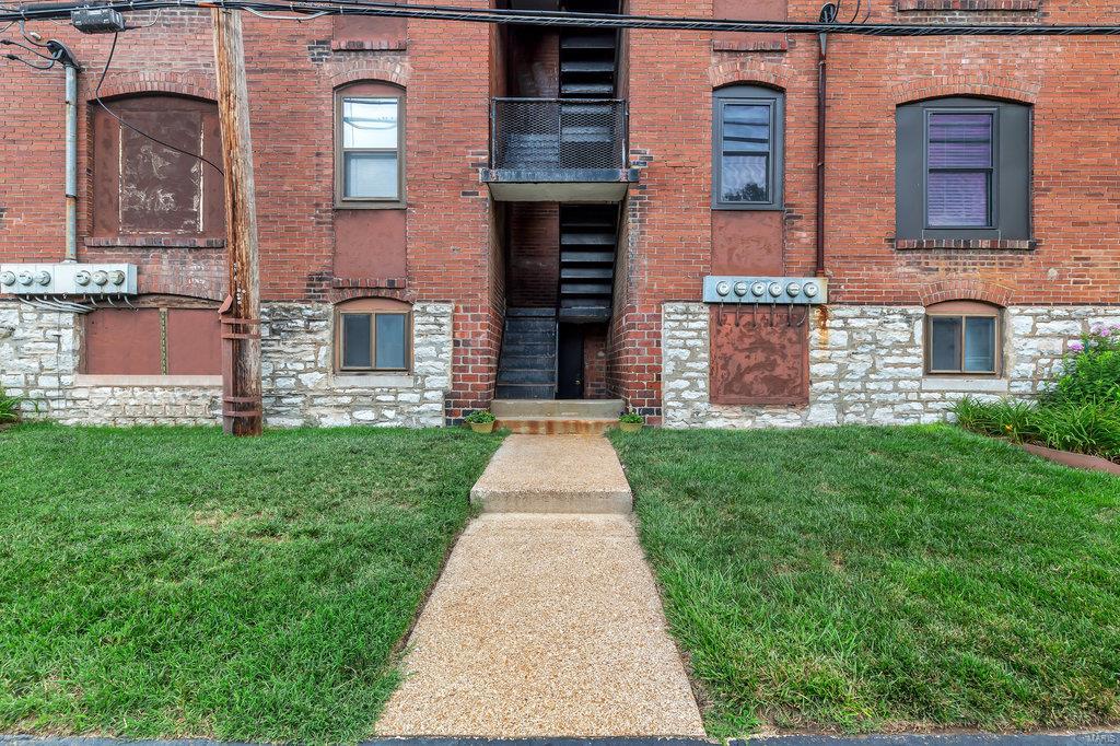 Waterman-Pershing Condos - Residential Lease