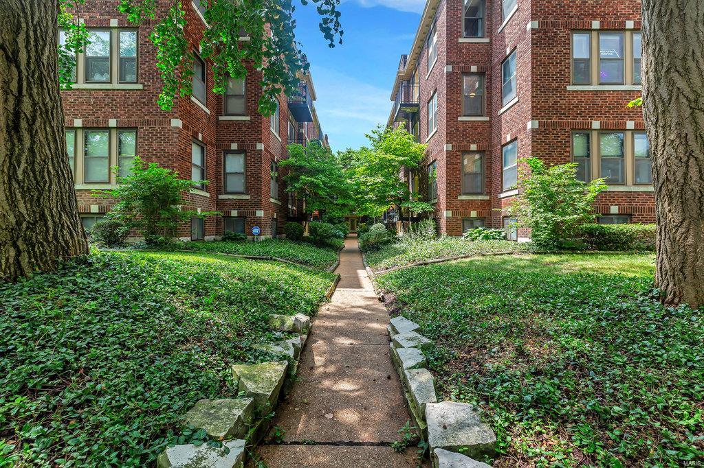 Waterman-Pershing Condos - Residential Lease