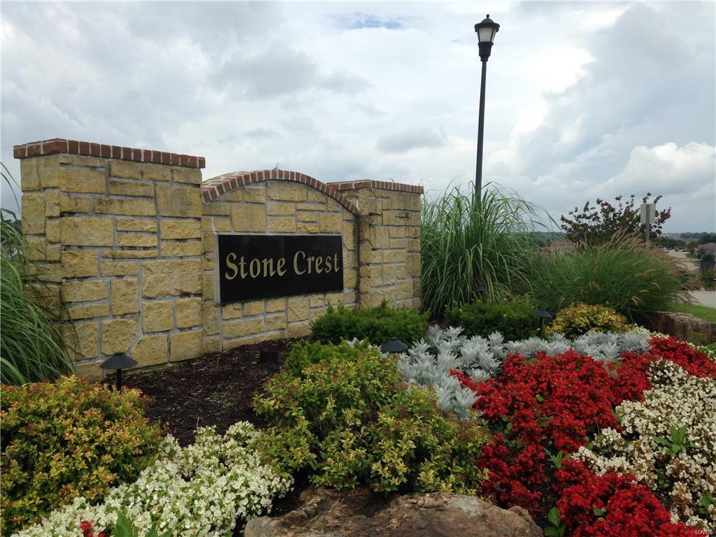 Located in the beautiful Stone Crest subdivision in Washington, this lot is ideal for new home construction. Quiet, scenic neighborhood with close proximity to shopping, dining, and grocery. This newly-platted lot is part of the final phase of Stone Crest. Additional Rooms: In Platted Subdv.