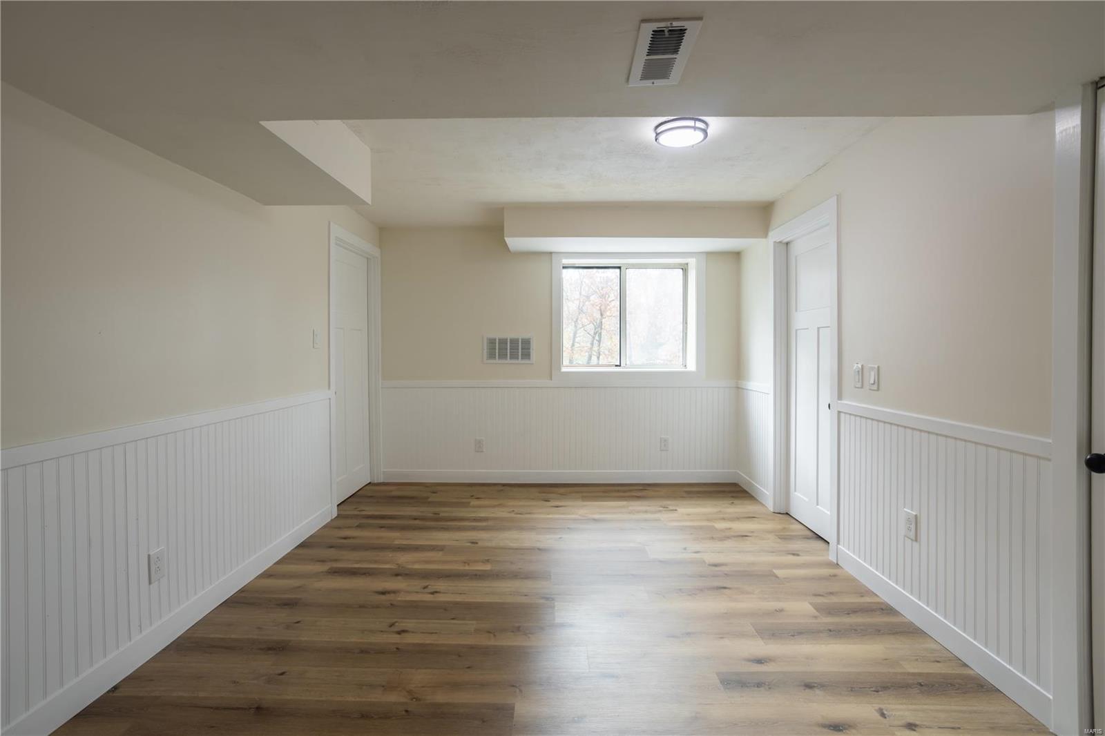 New England Village 6B - Residential