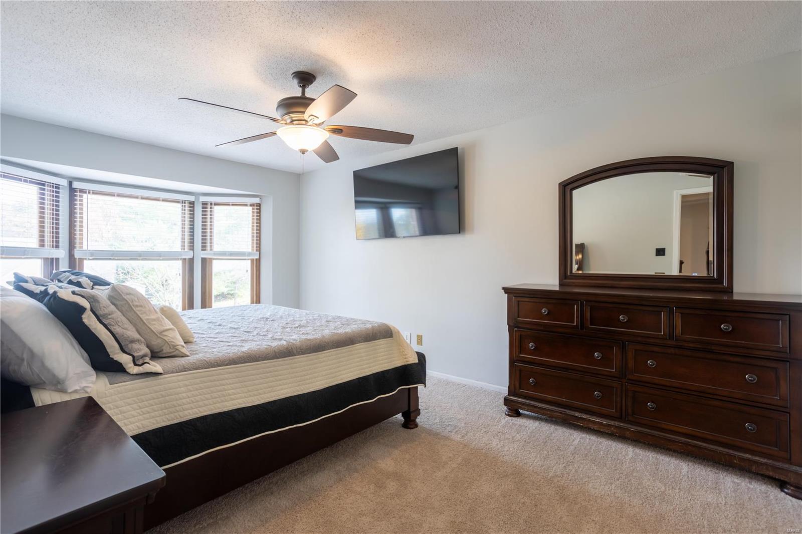 New England Village 6B - Residential
