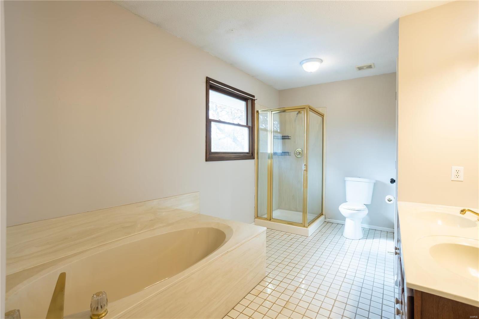 New England Village 6B - Residential