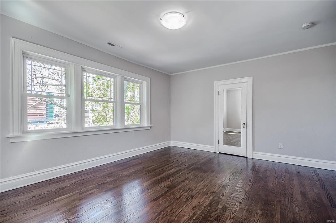 Polo - Residential