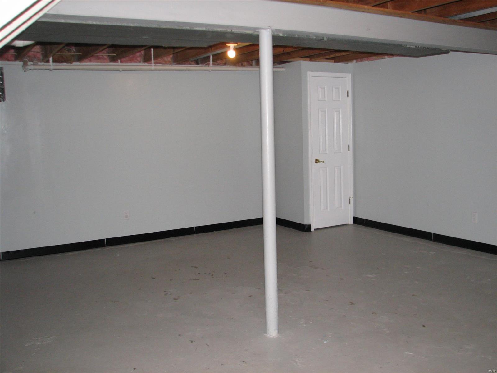 Kirkwood Manor - Residential Lease