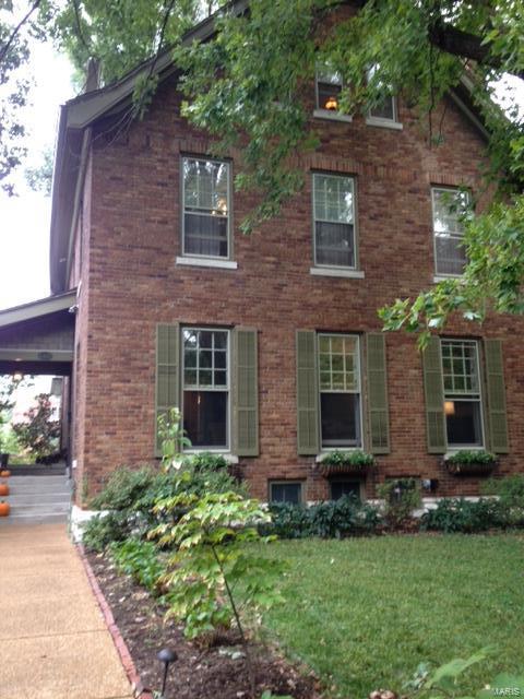 Gracious Parkview Historic District home situated between Washington University and the Delmar Loop entertainment district, with a short walk to Forest Park, two MetroLink stations, and the soon-to-open Delmar Trolley.  A welcoming light-filled home in a perfect location.
With a modern updated kitchen and period-perfect renovated baths, this home has good bones to support its beauty: all-new sewer, upgraded electrical, newer HVAC to complement hot water furnace.  Newer skylights in breakfast room flood the kitchen with light.  Walk out to deck that overlooks landscaped yard with decorative fountain and pool, and mature oak that provides cooling shade for summertime entertainment.  Well-maintained 2-car garage.
Desirable center-entry hall and stairway offers easy flow to all rooms.  Spacious second-floor bedrooms feature plentiful windows and pocket doors.  Third-floor features two bedrooms and full bath, plus handy laundry and storage room.
This beautiful home is move-in ready.