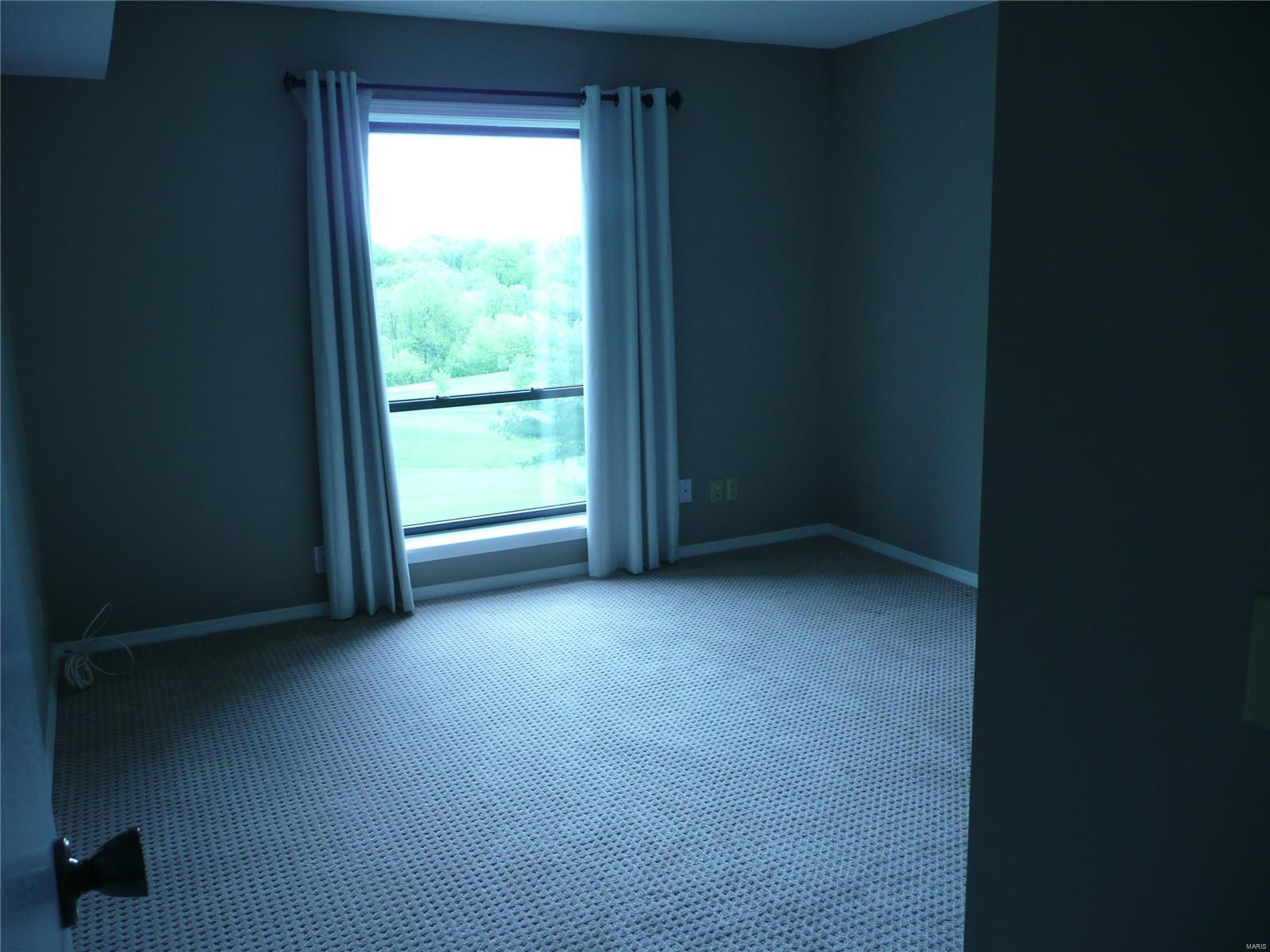 Golfview On The Green Ph III Condomin - Residential Lease