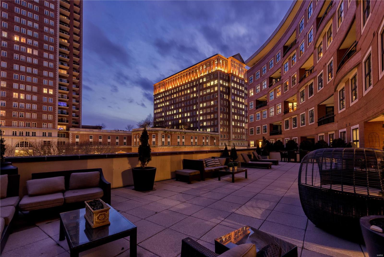Crescent Condo - Residential