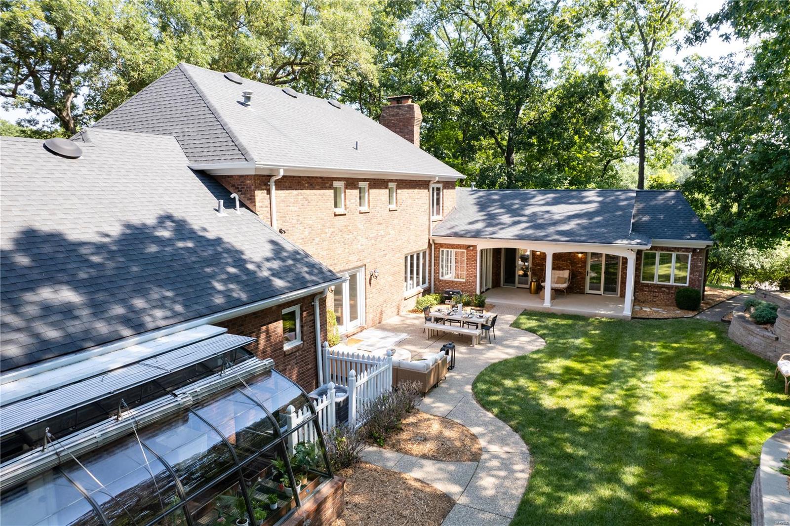 Chesterfield Lakes - Residential
