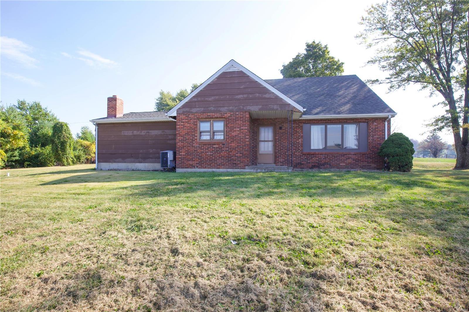 Investment opportunity with commercial potential. 4 bed 2.5 bath home on 2.24 acres in a prime location. Endless possibilities with this property and land. Restore this home to its former glory and enjoy privacy on the large lot, complete with huge space for a garden. On the investment side, this land could be used for many different businesses. Schedule a showing to start your vision today!

This is a duplicate listing of the original listing 20074941

Please note: this property is not currently zoned commercial however, the city has confirmed that rezoning is likely to be easy due to location. Location: High Traffic