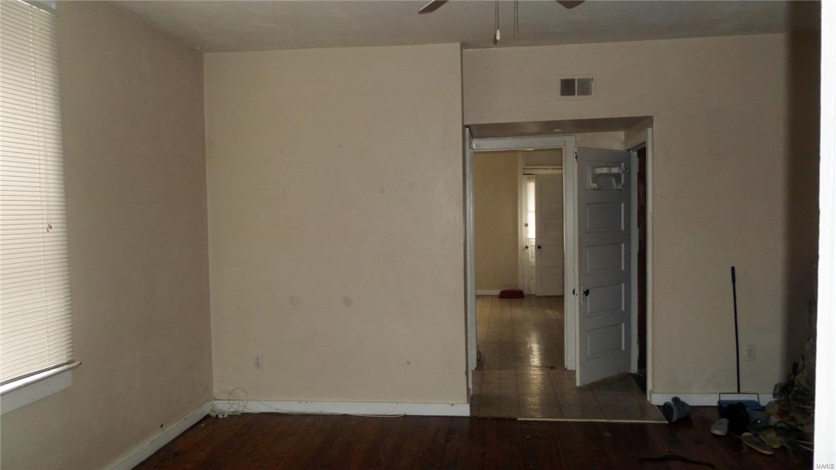 South St Louis Suburb - Residential Income