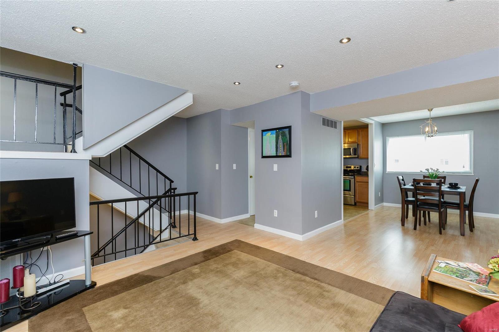 Kiefer Creek Condo - Residential