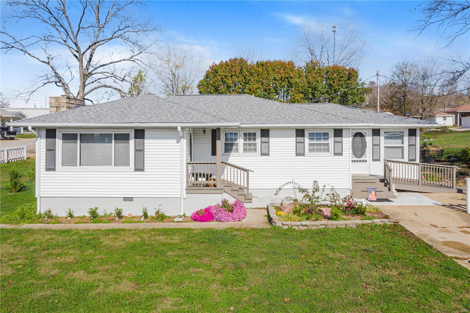 Nicely updated home with shop! Located in the heart of Annapolis, this home features 3 beds, 2 baths and 1471 sq ft of living space. The care taken when updating this home is apparent as soon as you step foot in the door. From the cozy gas fireplace to the beautiful kitchen, you will feel right at home here. Other features include central heat and air, new roof in 2023 and a 24x30 shop building, great for storage, hobbies or an extra gathering spot for friends and family. This home is located on a corner lot near everything Annapolis has to offer and just 5 miles from the Black River!