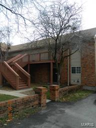 Don't miss this adorable ground level end unit garden condo.  This condo has everything you want and more....starting with the attached oversized garage, great room, formal dining room, eat in kitchen, Large master bedroom suite with walk in closet and full bathroom, second bedroom, and your own laundry room.  Your new home is located on a private court. SpecialListingConditions: Short Sale Location: End Unit, Lower Level