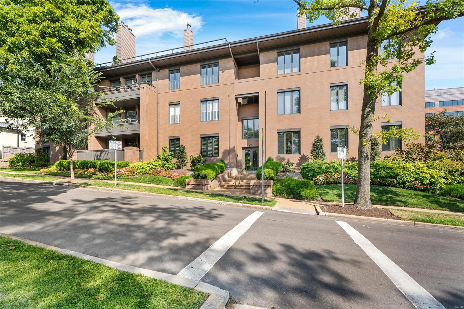 Pershing Place - Residential