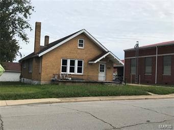 This property needs some TLC and would be perfect for investors. With some maintenance and updating this could be the perfect starter home or would be a great rental property. It has a brick exterior with updated windows and has over 1200 m/l square feet on the main floor. However, the interior needs renovated. It is a "must see to appreciate" the potential this home has to offer. SpecialListingConditions: Foreclosure