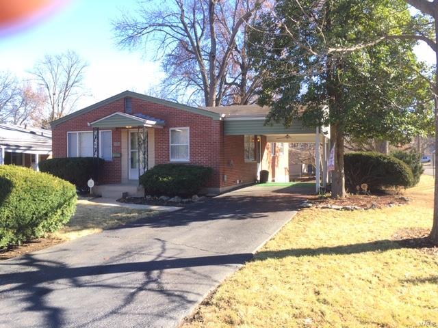 Wonderful quiet neighborhood of well kept homes close to shopping and schools. Full brick 3 bedroom with two full baths and a partially finished walk out lower level. The deep back yard is great for entertaining and the carport ensures that bar-b-ques won't be rained out. HENDELS and the CITY DINER are within walking distance as are a lot of other favorite neighborhood hangouts...VALLEY of the FLOWERS Parade is just around the corner and the back yard is perfect for a volleyball tournament, so call today and be in your new home to enjoy Spring and Summer fun!!