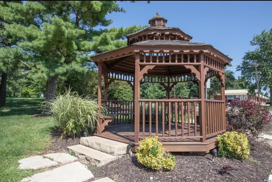 Carroll Wood Condo - Residential