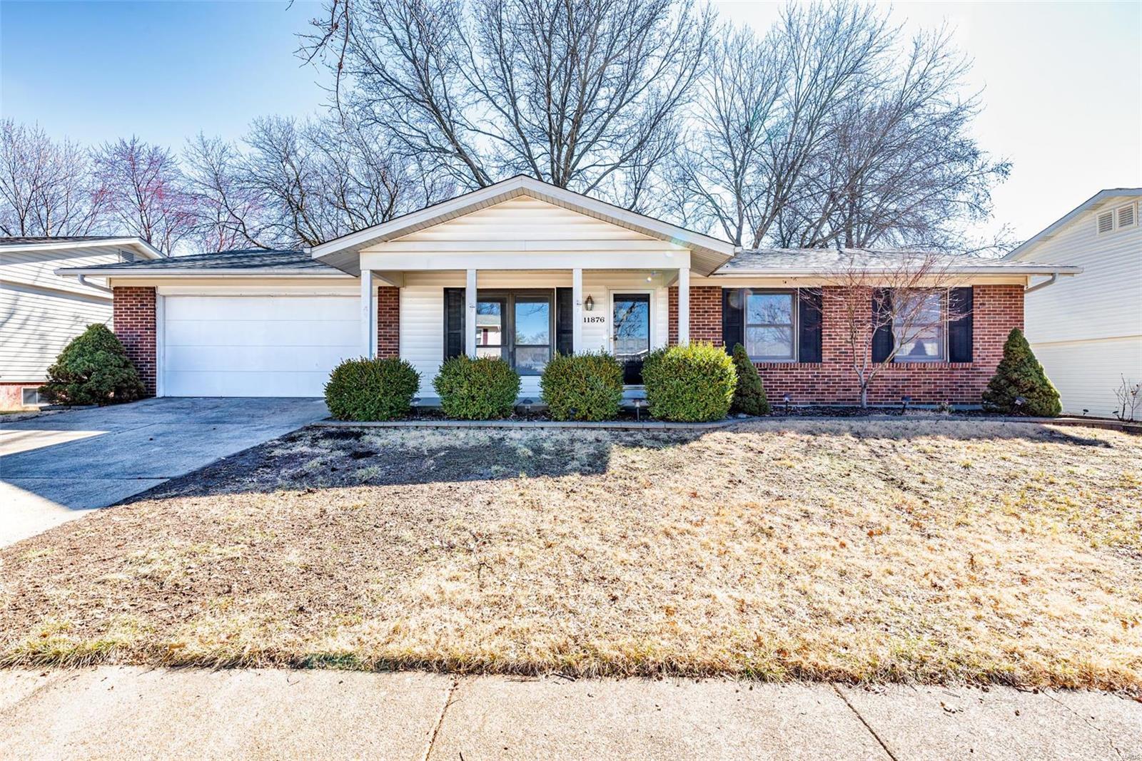 Updated brick ranch with vinyl siding in sought after Arrow Heights. Freshly painted & new laminate water resistant flooring
throughout. Spacious kitchen with granite counters, white backsplash, stainless steel stove, microwave & dishwasher. Stylish
updated lighting & can lights. Ceramic tile floor in the bathrooms. Lower level features a spacious family room with plenty of room
for entertaining. Private level fenced yard with patio & mature trees. Oversized 2 garage with plenty of storage space. Newer
architectural roof, gutters & downspouts. Energy efficient Pella windows & Anderson patio door. Enjoy all Maryland Heights has
to offer: Aqua Port, dog parks & easy access to major highways & shopping.