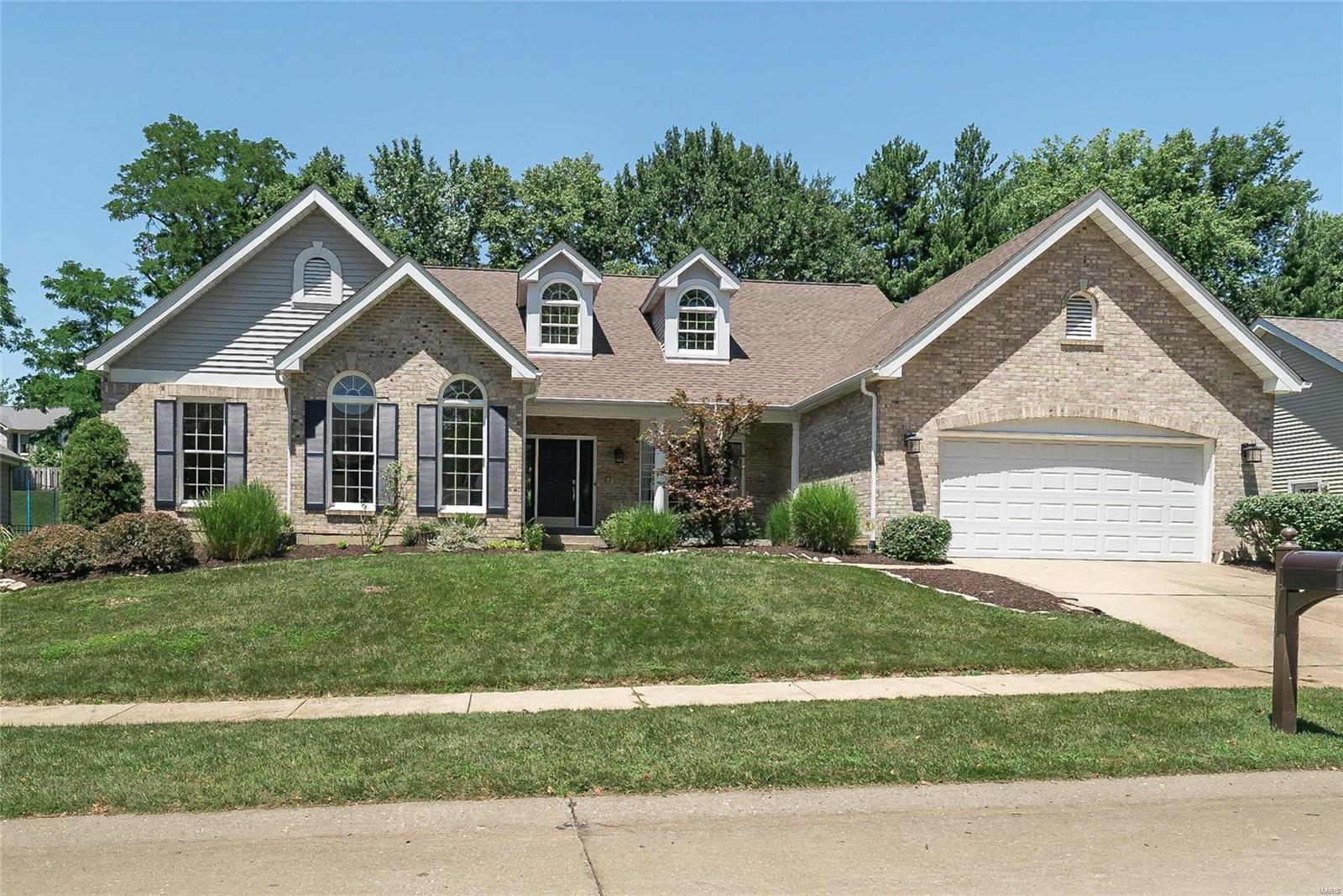 Don’t walk but run to this rare find ranch w 4 bedrms 2.5 baths, hearth rm & utility rm on main level. Enjoy open spaces, high ceilings & windows w transoms from the moment you step in the foyer w marble floor. Great rm w cathedral ceiling. Dining rm w tall coffer ceiling & bowed bay window. Lovely Brazillian wood floors GR, DR, Kit, Brkfst, hearth & hall. Gas fpls GR & hearth rm. Kitchen w abundant cabinetry w solid surface counters, center island, breakfast bars, serving bar, stainless appliances, new oven & mico ’22, unique windows w roof lights & remote control honeycomb shades & lg walk-in pantry. Owner’s suite w coffer ceiling, bay sitting area, walk-in clst, furniture style vanity w dbl bowls, deep soaking jet tub, separate shower, Toto commode. Hall bath w dbl bowl sinks. Professionally finished lower level ’15 w spacious FR w entertainment center, rec rm area, office now being used as bdrm, workout rm & neat bath w great shower tile work. Expanded garage w 14x11 storage area.