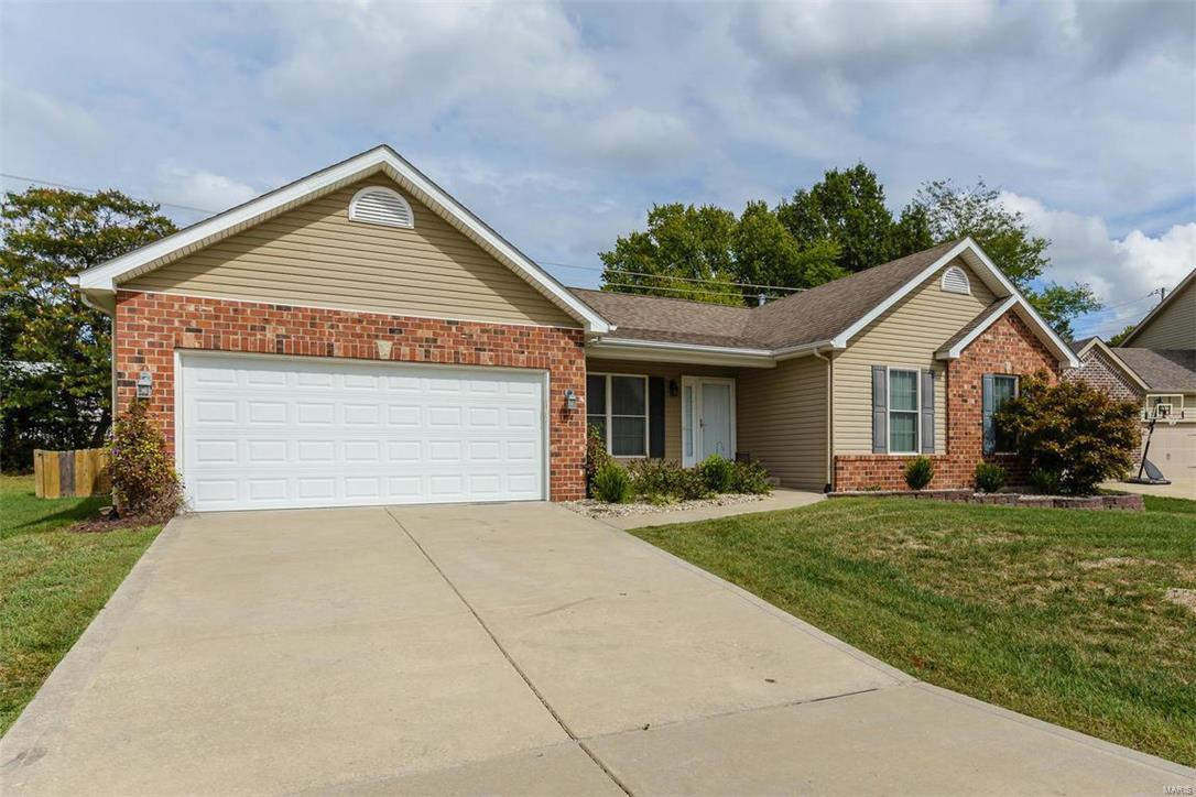 OVER 1800 sq ft on the MAIN LEVEL! Hard to find in this price range! Spacious ranch w/brick front, nicely landscaped features an open floor plan that you will love! Set in small enclave of more custom style, newer homes, further back from traffic, but close to all the amenities! Spacious Great Rm w/vaulted ceiling, fan & gas fplc. Dining area adjacent to Great Rm, has many uses! Kitchen/Brkfst rm share arched entry way,plant shelf,vaulted ceiling,curved transom wndw over sink & center island boasting a pan holder light! Beautiful 42" cabs, newer dishwasher & disposal, WI pantry, bay wndw walk-out to privacy fenced yard w/patio & gas line & grill! French Doors to master suite w/vault, WIC, bath w/adult ht vanity & sep tub/shower.  Bdrms 2 & 3 nice size, plus full hall bath. Pest Shield pest control system to keep the bugs away w/out having the chemicals in reach of your family & pets!  Add your finishing touches to the unfinished LL to double your living space! 1yr HSA Warranty!