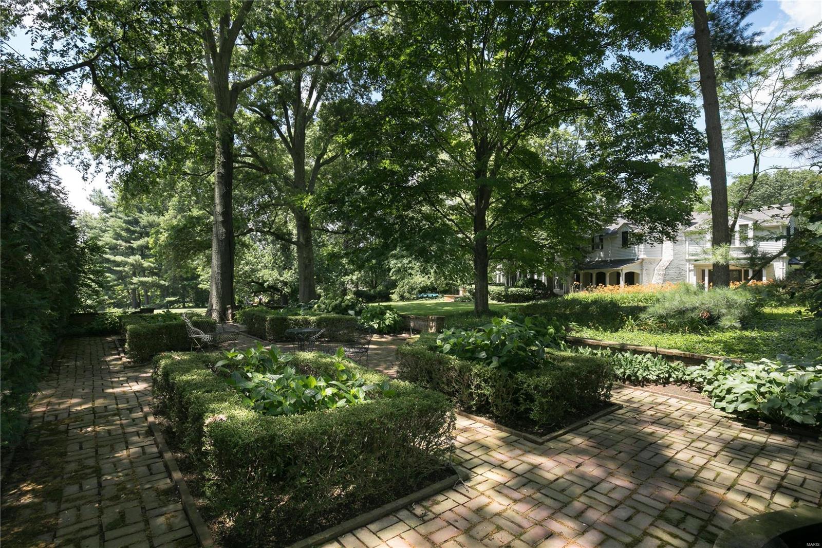 Ladue - Residential