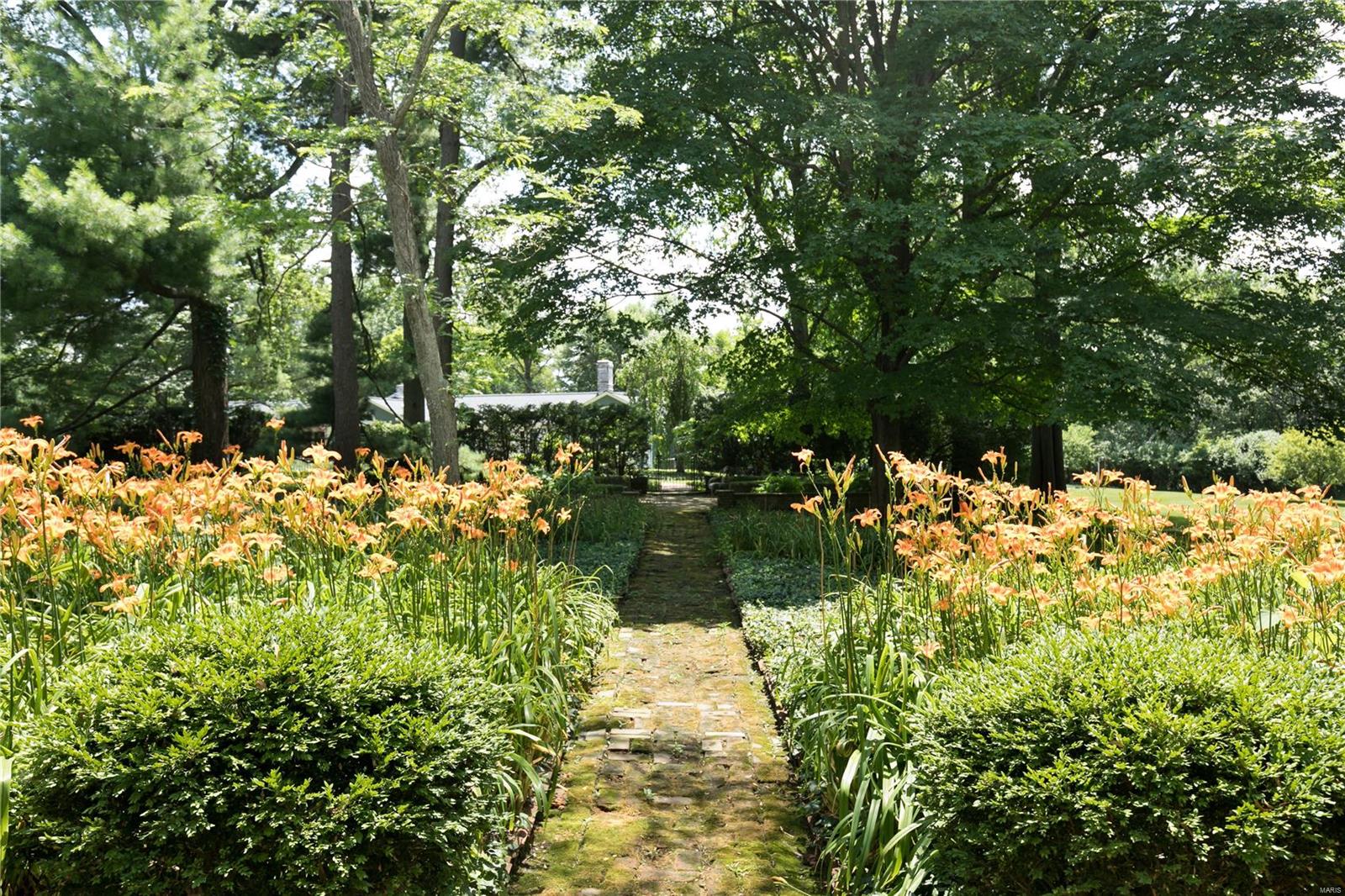 Ladue - Residential