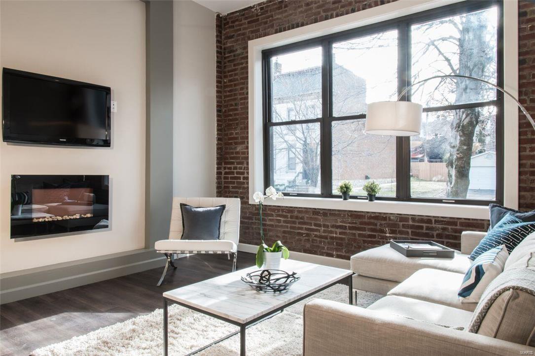 Holmes - Residential Lease