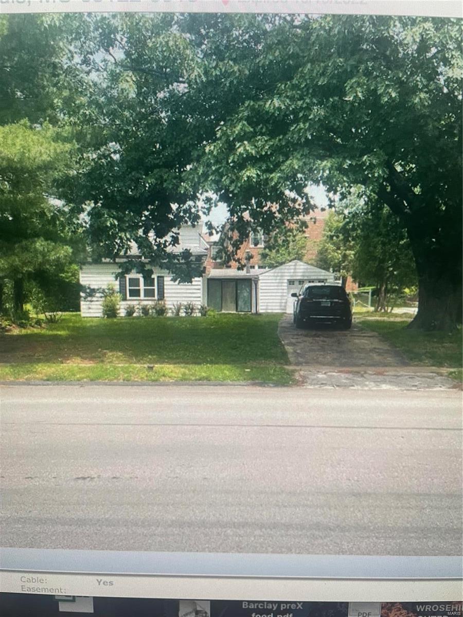 LOCATION!!  LOCATION!! ***KIRKWOOD INVESTMENT OPPORTUNITY!! ****
This lot has a small house on it, but being sold as a tear-down, investor opportunity!! Wonderful opportunity to build your dream home on a beautiful tree-lined street on a nice level lot.  GREAT KIRKWOOD LOCATION for New Construction! AWARD-WINNING SCHOOL DISTRICT - Kirkwood School District is in the Top 5% of Public Schools in Missouri. 
Savor Kirkwood's unique charm and culture -  This prime location is WALKABLE to: boutique shopping, restaurants, coffee shops, custard shops & cafes... Also walkable to main attractions such as the Magic House, Kirkwood Performing Arts Center, Kirkwood Farmers Market, Kirkwood Park /aquatic center and more.   BUILD YOUR DREAM HOME HERE!!   -------------- Additional Rooms: Other