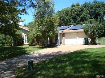 Don't lose your chance to make this 1726 sq.ft. ranch your home! This home has been lovingly cared for and
thoughtfully updated to include quiet neighborhood on cul de sac. Home has 4 bedrooms on main floor as
well as another in lower level and 3 full bathrooms. This gem is on almost a 1 acre lot with 2 car oversized
garage. With a separate living, dining and family room...rec room, storage and cellar storage in lower
level...space is abounding! Home is updated to include HVAC, New Electrical Box, and a Newer Hot Water
Heater. The kitchen boasts lovely wood cabinets and newer stainless steel energy star appliances. The large
lot is part of the charm; includes a garden, fruit trees and several berry bushes. Adding to the appeal of the
home are recently installed solar panels. This feature alone can save you on an average of 75% per year on