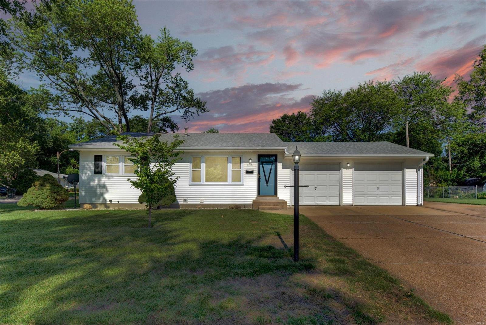 Come and see this very nicely maintained 3 bedroom home on a corner lot in Florissant! The hardwood floors are original to the house and the basement is ready for your refinishing ideas. The backyard is fenced, with a newer partial privacy fence as well. The yard is so nice! And take a look at the super clean 2-car garage with loads of extra parking. The kitchen oven/stove and hood are new as of June 2021, never used. Roof is new as of March 2021 and new AC unit in April 2021. Home to be sold "as is" in its current condition.