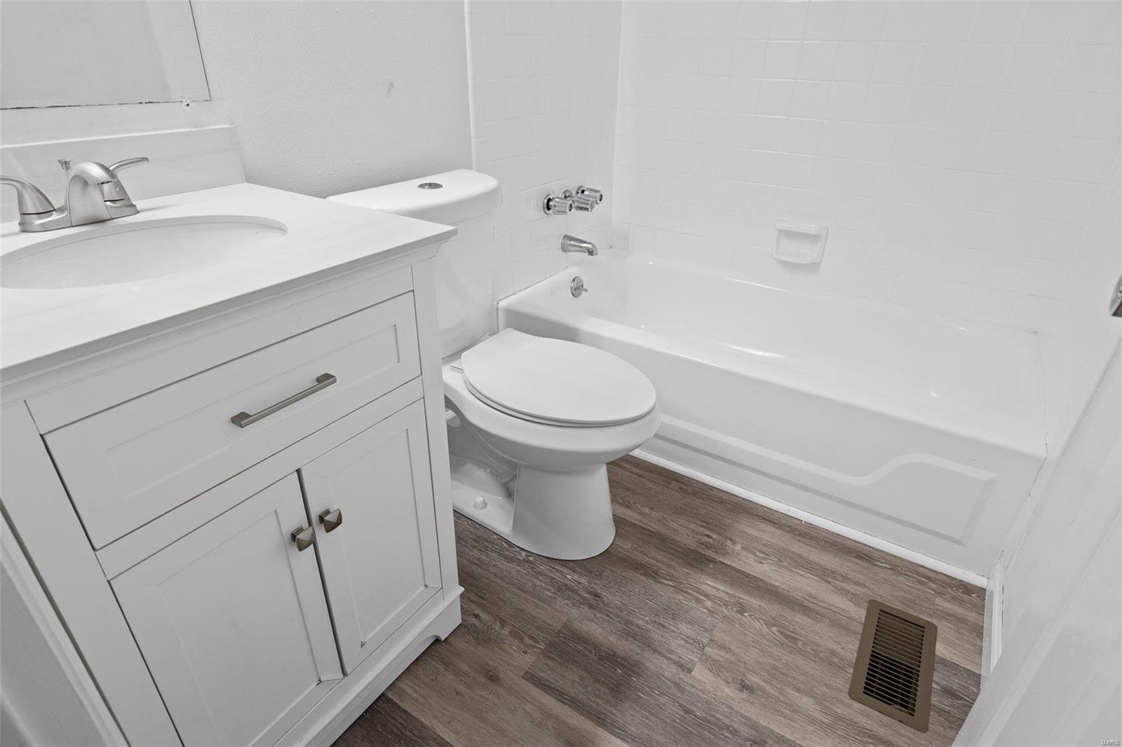 Royal Oaks - Residential