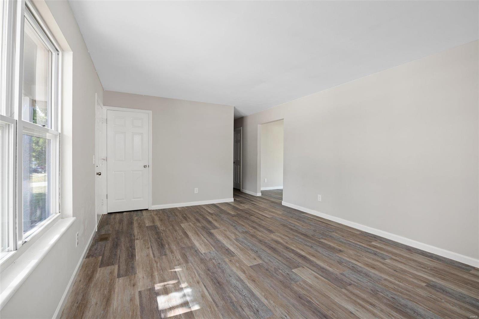 Royal Oaks - Residential