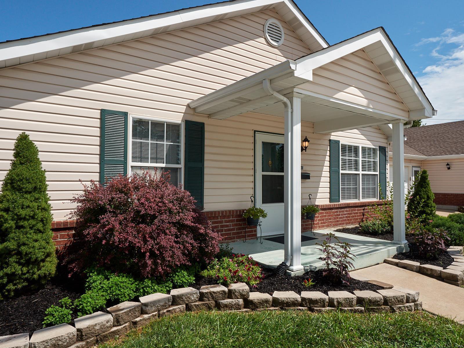 Welcome home to this adorable & well maintained villa located in the heart of
Wentzville. Carefree living in a 55+ community. End unit boast Newer: flooring, paint,
kitchen appliances, A/C, heat pump, water heater & roof. The open floor plan has a
spacious living room/dining combo with a vaulted ceiling & leads into the updated
kitchen with quartz counter tops, tile backslash, some pull outs & a built-in buffet with more cabinets.
Just off the kitchen is your pantry & laundry area. 2 bedrooms with walk-in closets, 1
bath with tub/shower combo (w/safety bars), 1 car over sized garage & a shared common area with a gazebo for
relaxing outdoors with your morning coffee or a good book. In the historic area of Wentzville your new home is near restaurants,
entertainment & shopping. Call today to schedule a tour. Please note there is a pet restriction: 1 dog under 35lbs Location: End Unit, Ground Level