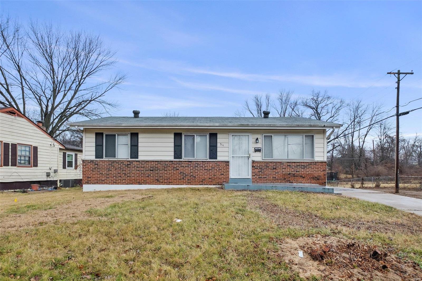 Welcome to this charming one-story ranch home located in the desirable Glasgow Village neighborhood. This home boasts 3 bedrooms and 2 full bathrooms, nestled on a spacious one-third of an acre lot. Enjoy off-street parking and a level, partially fenced backyard, perfect for outdoor entertaining. Inside, you'll find a master suite complete with its own full bathroom, and a spacious eat-in kitchen. Hardwood floors flow throughout the main level, and a sliding glass door leads to a patio, perfect for enjoying the outdoors. The full, unfinished basement provides ample storage or room for future expansion. Don't miss your chance to add this cash flowing property to your portfolio!