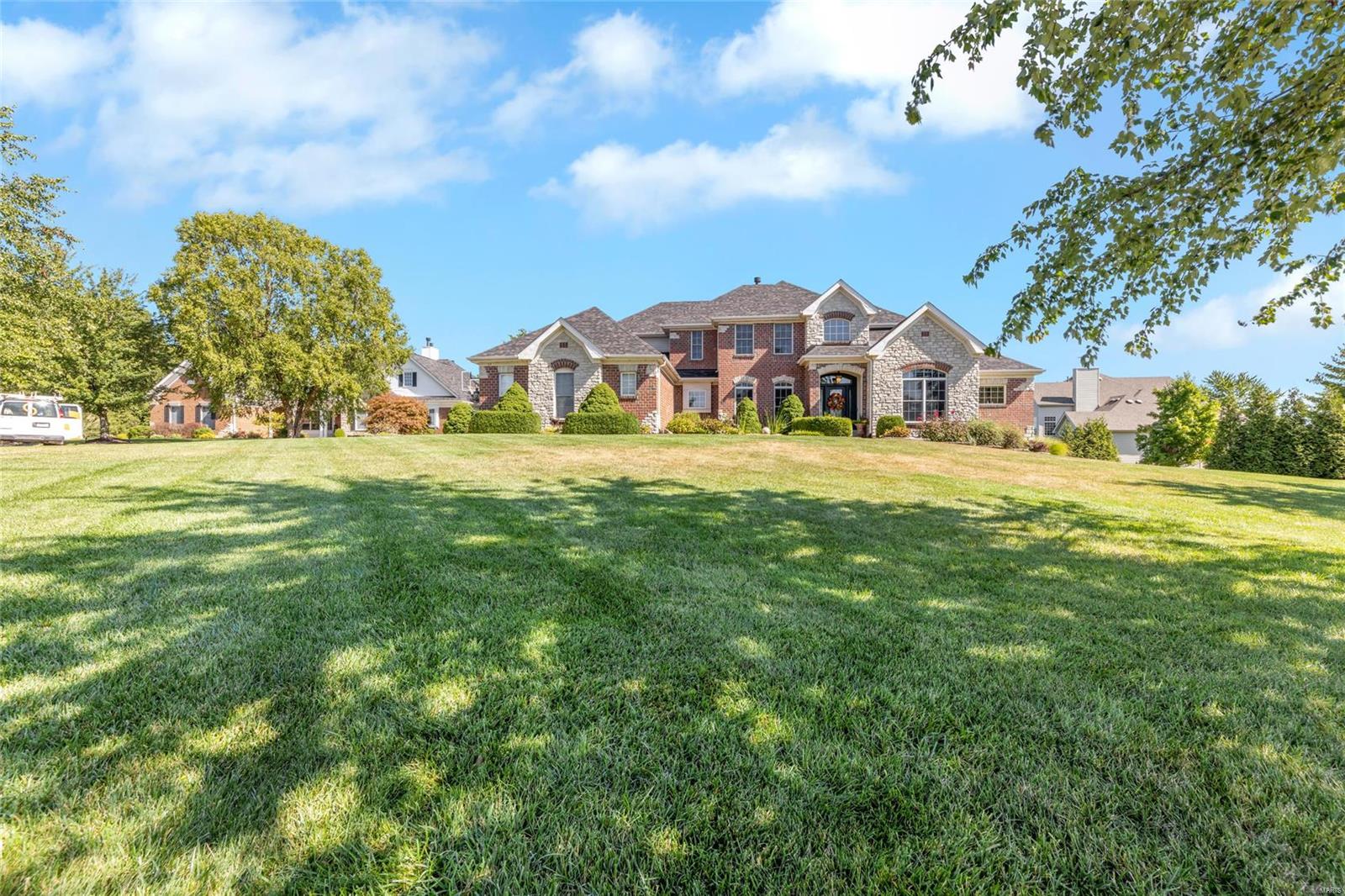Hawk Ridge On The Green #2 - Residential