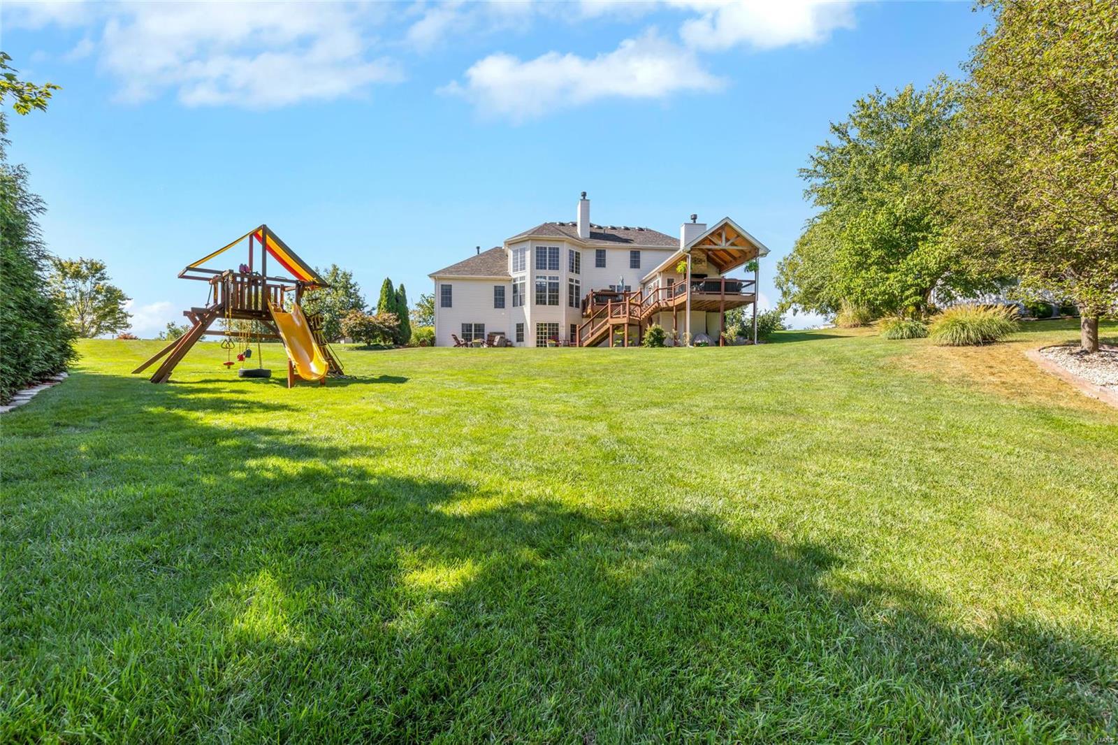 Hawk Ridge On The Green #2 - Residential