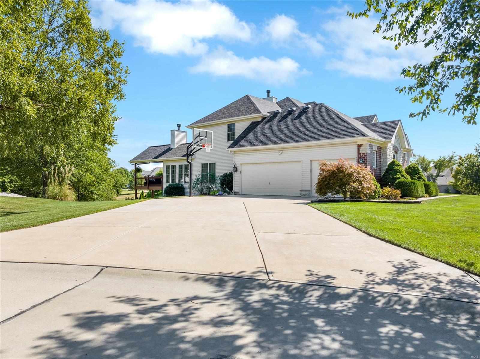 Hawk Ridge On The Green #2 - Residential