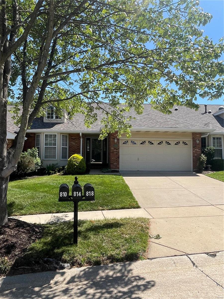 Very nice gently lived in Chesterfield Ranch style villa with large great room, vaulted ceiling with very warming gas fireplace, when those cold days and nights come.
Enter thru covered front porch front door.
Kitchen has newer granite countertops, sink and faucet, and a large pantry with plenty of shelving.
Eat in kitchen has sliding door to large recently covered deck and stairs to backyard.
Master bedroom is very spacious, with large master bathroom with double sinks, separate large bathtub and shower, with spacious closet.
Stairs to lower finished recreation area, and bedroom with a full bathroom with shower. Stair lift is in place if needed, or homeowner can remove.
Location is very close to shopping, park, and highway.
Enjoy living without the worry about exterior repairs, snow removal, and yard maintenance, and enjoy the private backyard and deck. Some Accessible Features Additional Rooms: Workshop/Hobby Area Location: Suburban