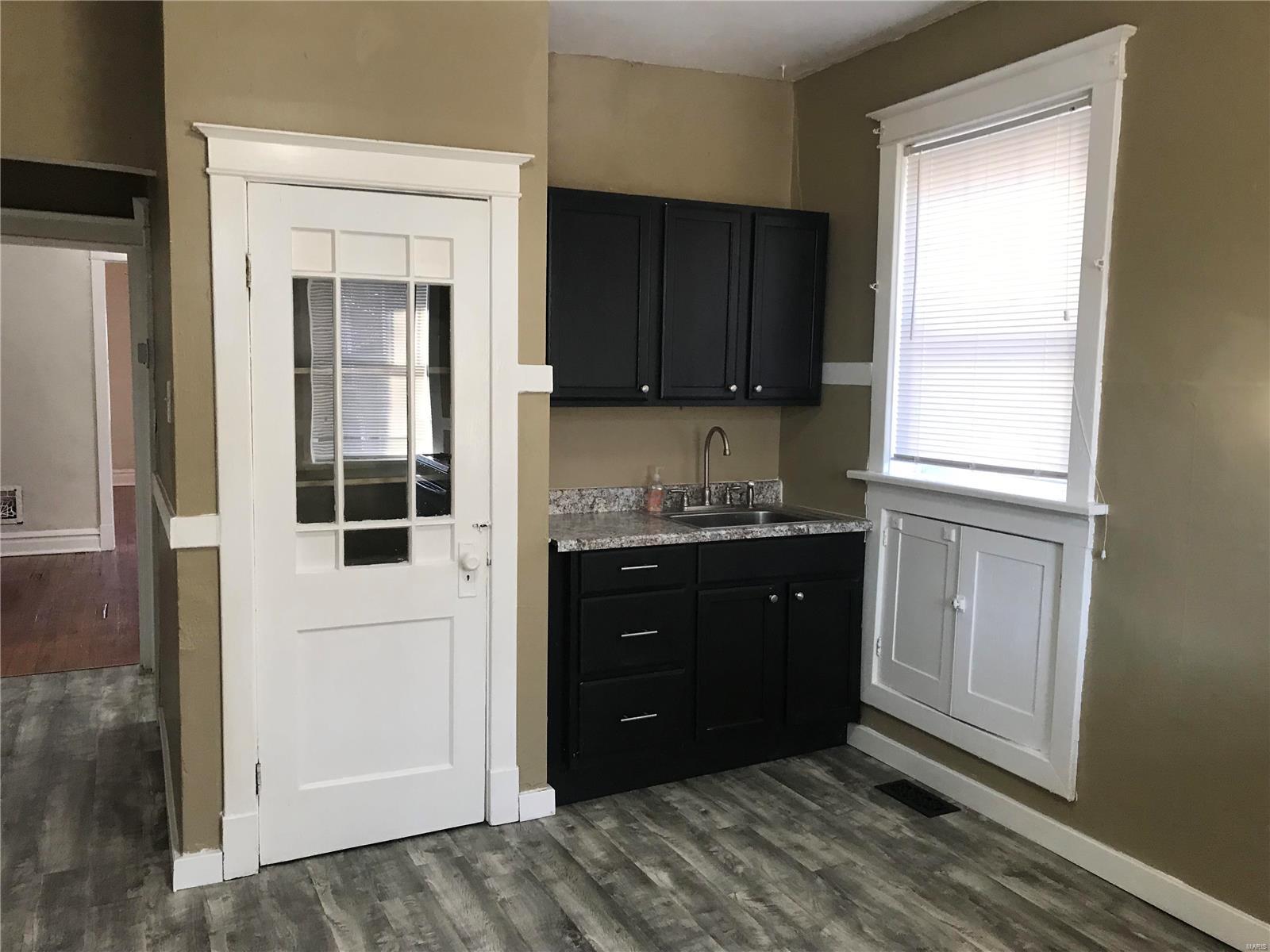 St Louis Commons Add - Residential Lease
