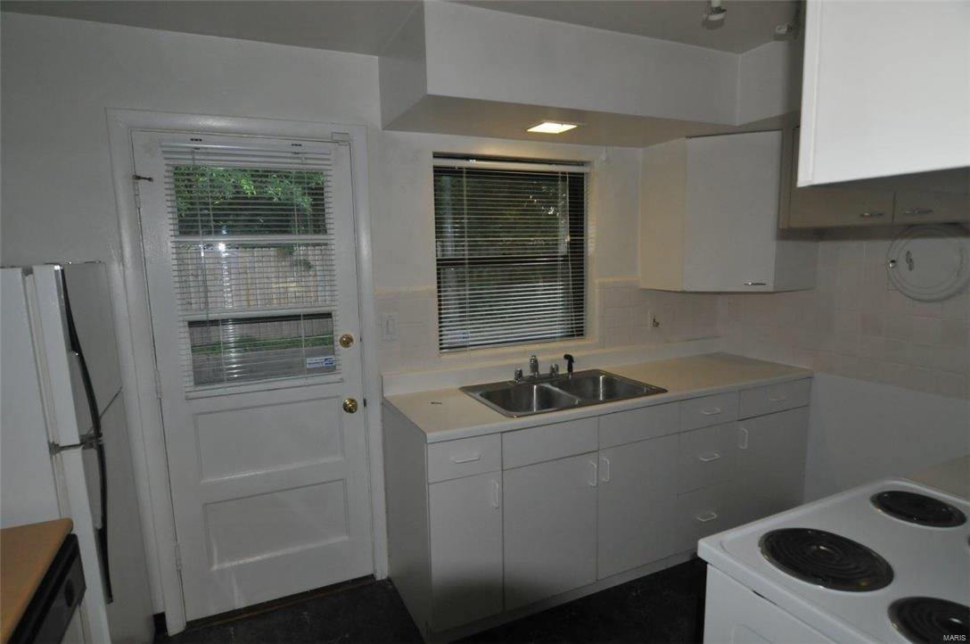 N McKnight Road - Residential Lease