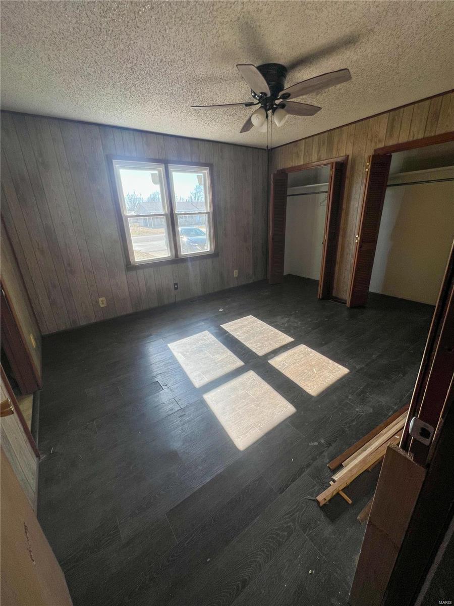 Claytons E Acres - Residential