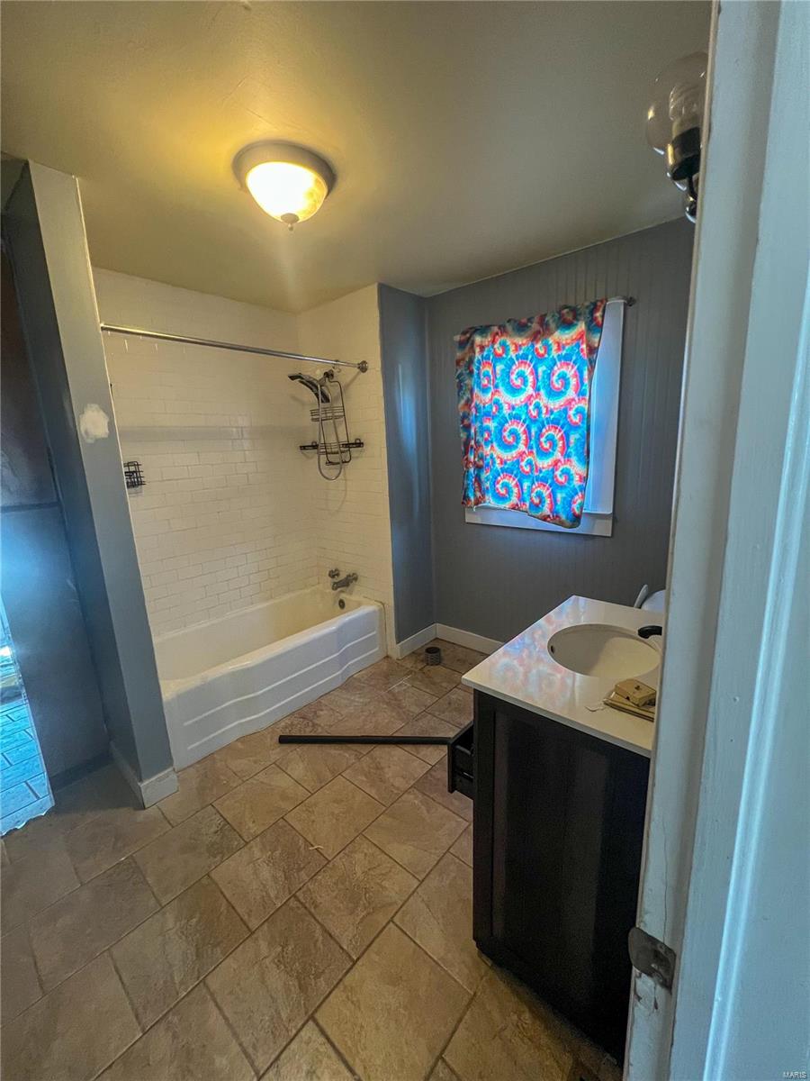 Claytons E Acres - Residential