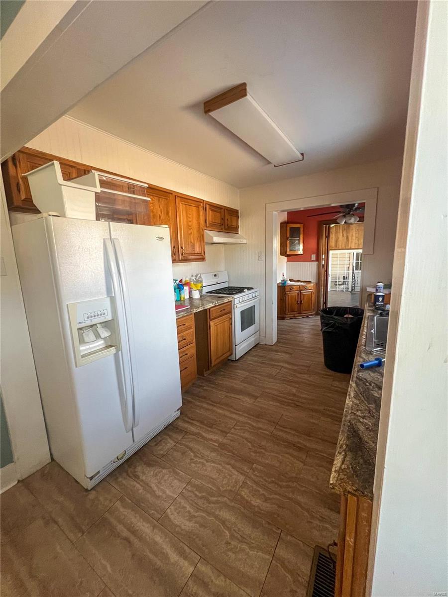 Claytons E Acres - Residential