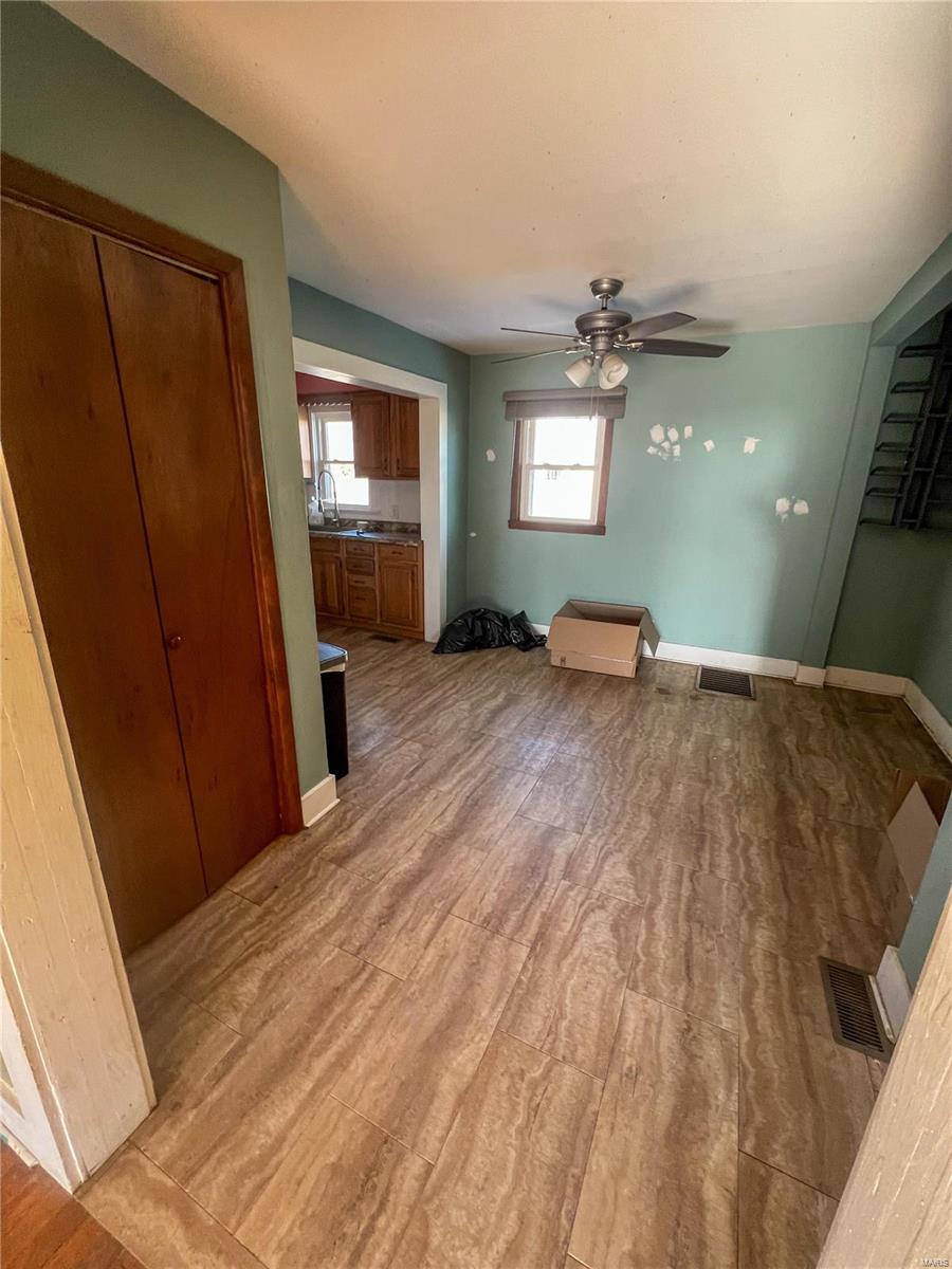Claytons E Acres - Residential