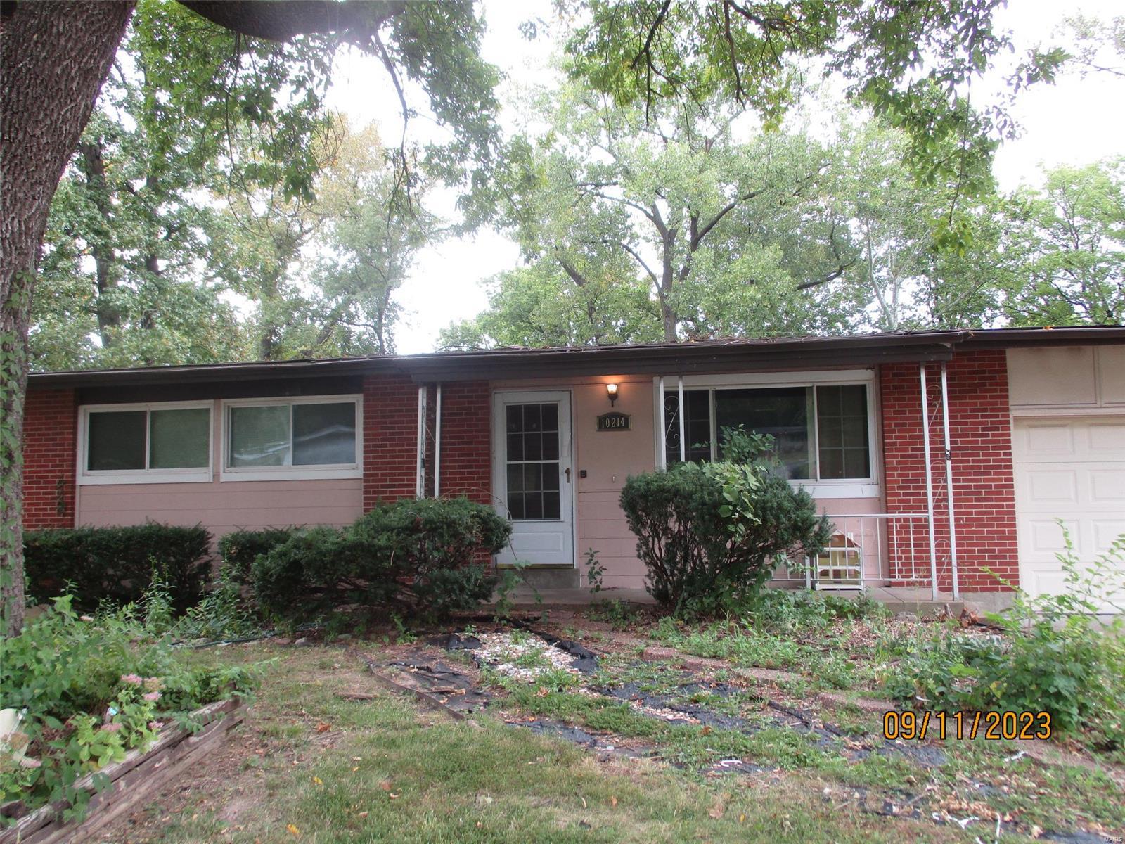 6 room, 3 bedroom, 1.5 bath ranch with 1 car garage.  Property selling AS IS with NO contingencies.  CASH ONLY.  Buyer must complete all Due Diligence before submitting offer.  The seller has never occupied property and will not pay for or make any inspection or repairs.  7 days on market before the seller will review any offers but reserves the right to accept an offer at any time.  Allow 2 business days for the seller’s response.  Buyer to verify schools and utilities.