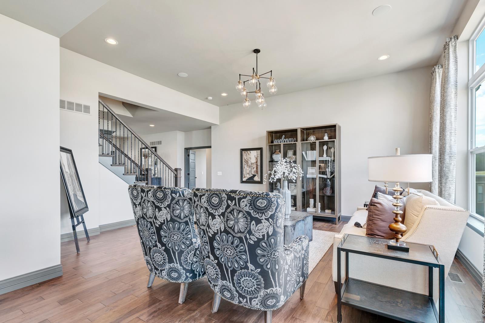 Bur Oaks - Residential