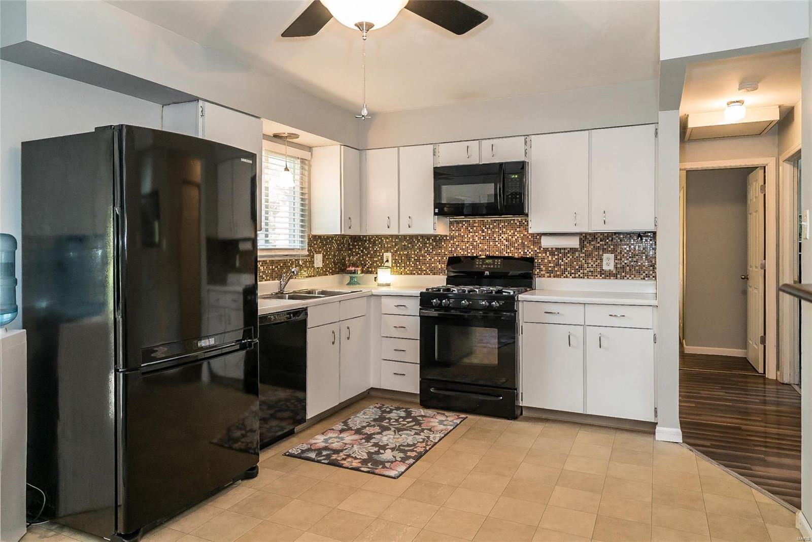 Laura Hills Add - Residential